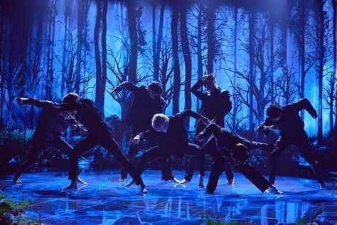 Bts Black Swan, Swan Wallpaper, Bts Black, The Ellen Show, The Late Late Show, Wallpaper Bts, Bts Group, About Bts, Fan Fiction