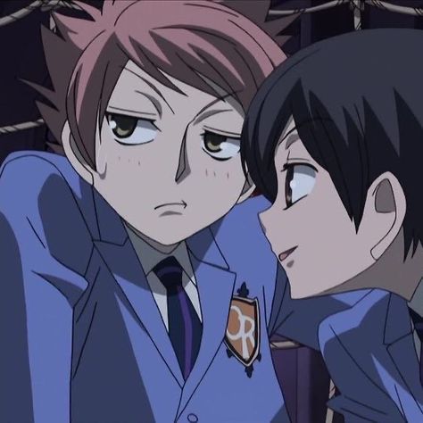 kaoru (maybe hikaru) and haruhi matching pfps ! Ouran Aesthetic, Host Club Anime, Club Images, Ouran Highschool, Ouran Host Club, Rich Family, Ouran High School Host Club, High School Host Club, School Clubs