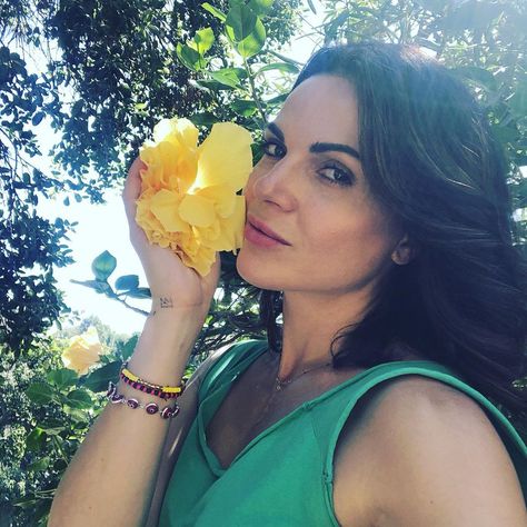 Lana Parrilla on Instagram: “Flowers, ants and crowns 🌼 ... just another #afternoonwalk in the #hollywoodhills” Spin City, Swan Queen, Lauren Graham, Regina Mills, Outlaw Queen, Colin O'donoghue, Jennifer Morrison, Celebrity Tattoos, Hollywood Hills