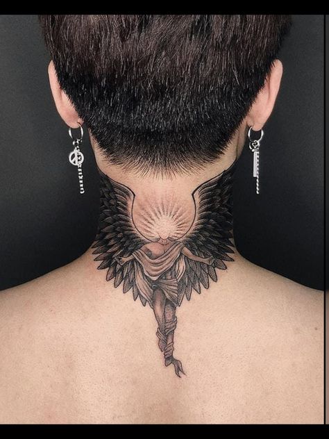 Back Neck Tattoo Men, Dragon Tattoo Neck, Back Of Neck Tattoo Men, Chest Tattoo Sketches, Back Ear Tattoo, Sacred Geometry Tattoos, Tattoos Owl, Tattoos Feather, Tattoos Lion