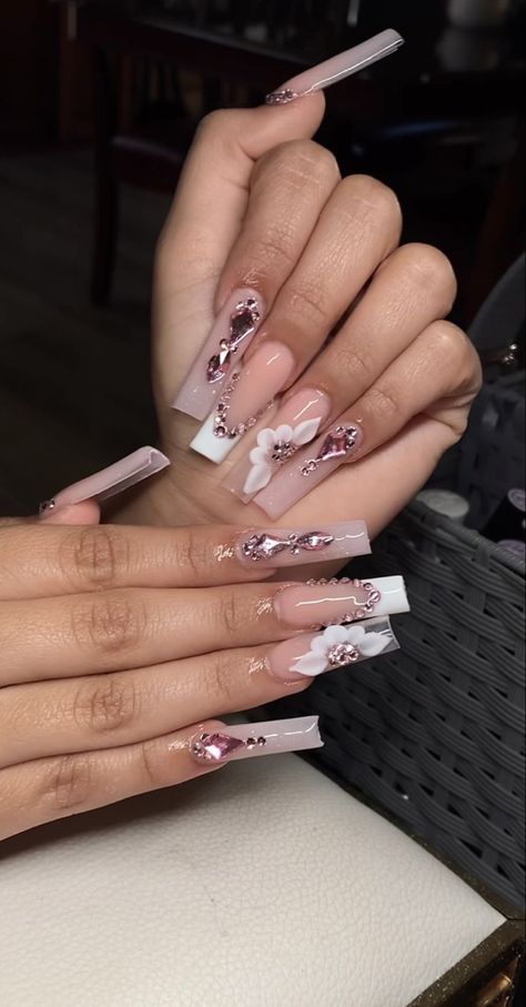 Latina Baddie Nails Acrylic, Long Square Acrylic Nails Latina, Latina Nail Designs Medium, Pink Virgencita Nails, Nail Designs Latina, Classy Baddie Nails Acrylic, Cute Baddie Nails Acrylic, Latina Baddie Nails, Nail Ideas Latina