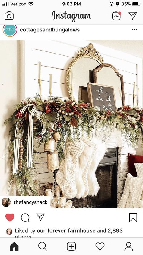 Cozy Christmas Decor, Vintage Inspired Christmas, Happy Friday Friends, Christmas Mantle Decor, Christmas Decor Inspiration, Christmas Mantel Decorations, Unique Christmas Decorations, Cottage Christmas, Christmas Mantle