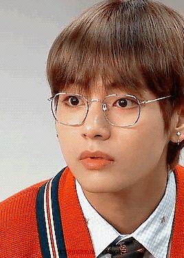 BTS | V Taehyung Shocked Gif, Kim Taehyung Shocked Face, V Shocked Face, Shock Meme, Shocked Face, Winter Bear, Bts V Pictures, Jungkook V, Face Pictures