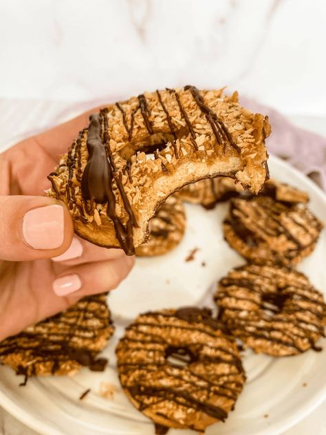 Healthy Samoa Cookies - Lovely Delites Samoa Cookies Healthy, Samoa Cookies Recipe, Samoa Cookies, Healthy Treats Recipes, Types Of Desserts, Processed Sugar, Medjool Dates, Girl Scout Cookies, Healthy Cookies