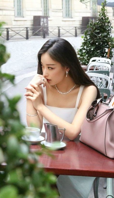 Vivian Lau, King Of Wrath, Crazy Rich Asians, Rich Girl Aesthetic, Eclectic Fashion, Mood Board Fashion, Asian Outfits, Feeling Down, Chinese Actress