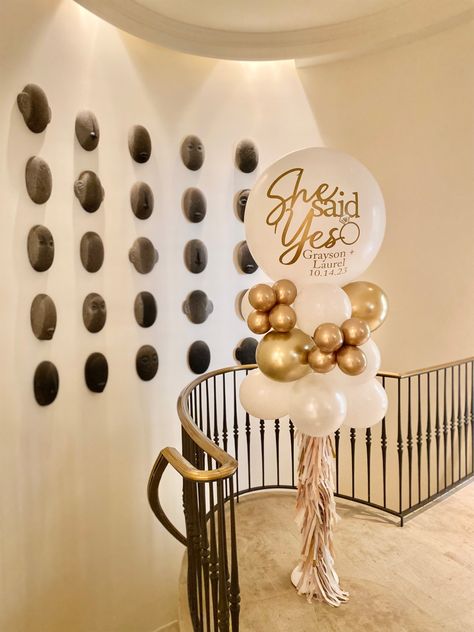 She Said Yes Balloons, She Said Yes Party, Collage People, Wedding Diys, Engagement Balloons, Balloon Surprise, Valentines Party Decor, Engagement Dinner, Engagement Celebration