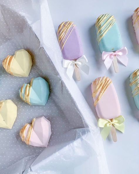 Pastel Cakesicles, Pastel Desserts, Birthday Girl, Cake Pops, Girl Birthday, Sugar Cookie, Pastel, Boutique, Cake