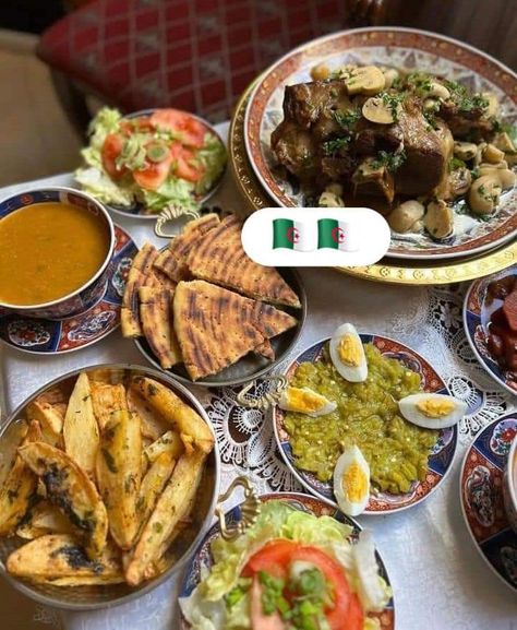 Algerian Food, Algerian Recipes, Food Table, Middle Eastern Recipes, Healthy Nutrition, Traditional Food, Cute Food, Aesthetic Food, Healthy Diet