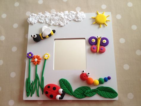 A great little project idea...mini beasts...@ Knockavoe Primary. Clay modelling with Jumpingclay Clay Moulding Ideas For Kids, Molding Clay Ideas For Kids, Air Dry Clay Picture Frame, Clay Photo Frame Diy, Clay Bugs How To Make, Clay Modelling For Kids, Polymer Clay Bugs Diy, Clay Activity, Clay Crafts For Kids