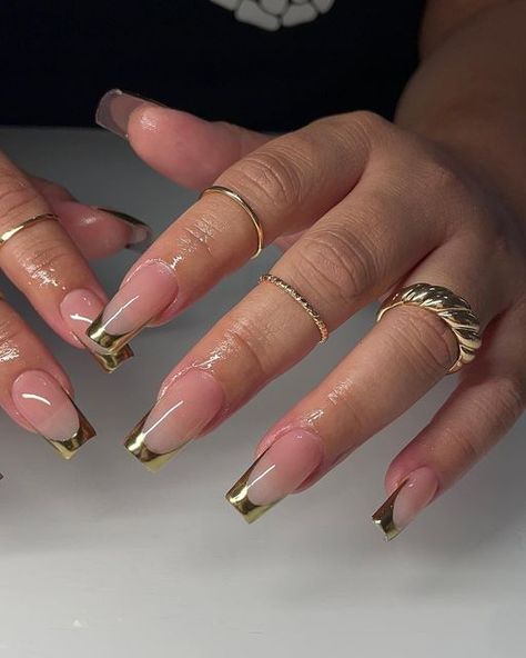 Long Gold French Tip Nails, Gold Nails Coffin Shape, Gold Frenchies Nails, Gold French Tip Square, Copper French Tip Nails, Gold Coffin Nail Ideas, Gold French Tip Nails Coffin, Gold French Tip Nails Square, Gold French Tip Coffin