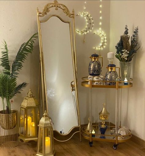 Ramadan Corner, Ramadan Table Decor, Eid Ul Fitr Decorations, Nikah Decor, Prayer Room Ideas, Teenage Room Decor, Ramadan 2024, Ramadan Celebration, Girly Room Decor