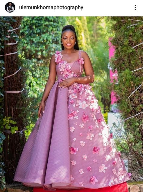 Roora Dress Designs, Traditional African Bridal Dresses, Lobola Outfits, Plus Size Gala Dress, New Style Dress, African Bridal Dress, Gorgeous Bridesmaid Dresses, Shweshwe Dresses, Bridesmaid Dress Collection