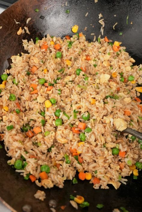 Fried Rice And Veggies, Fried Rice Aesthetic, Egg Fried Rice Recipe Easy, Fried Rice Video, Rice Aesthetic, Easy Egg Fried Rice, Fried Rice Egg, Fried Rice Recipe Video, Menu Sahur