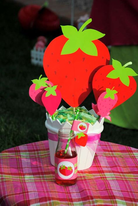 Diy Strawberry Centerpiece, Strawberry Themed 1st Birthday Centerpieces, Strawberry Centerpiece Ideas Diy, Strawberry Centerpieces, Strawberry Centerpiece Ideas, 1st Birthday Centerpieces, Strawberry Birthday Party, Strawberry Shortcake Birthday, Strawberry Shortcake Party