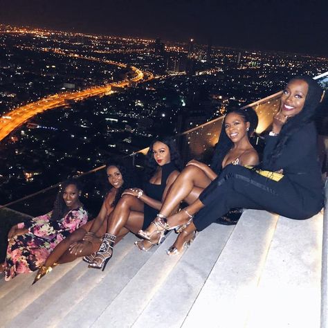 The Black Travel Feed on Instagram: “@rafibaby & crew in Thailand 🇹🇭” Travel Outfit Summer, Black Travel, Summer Black, Best Friend Pictures, Vacation Outfits, Friend Pictures, Black Is Beautiful, Travel Aesthetic, Black Aesthetic