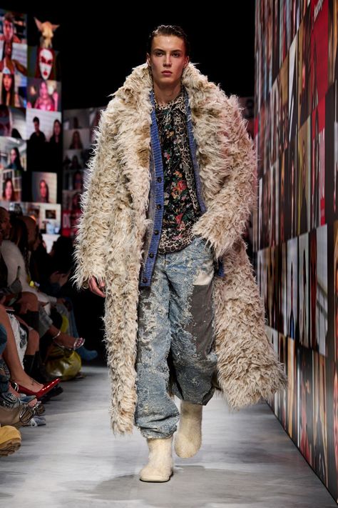 Diesel FW24 Men Runway Fashion, Winter 2024 Fashion, Men Runway, Fw 2024, 2024 Runway, Party Outfit Men, Being Watched, Fall Winter 2024, Knitwear Dress