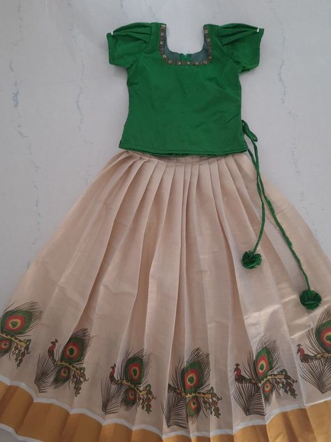 Pattupavada design Kerala Style Pattupavada For Kids, Pattu Pavada, Long Skirt Top Designs, Langa Blouse, Indian Dresses For Kids, Brocade Blouse Designs, Pattu Langa, Kids Party Wear Dresses, Pattu Pavadai