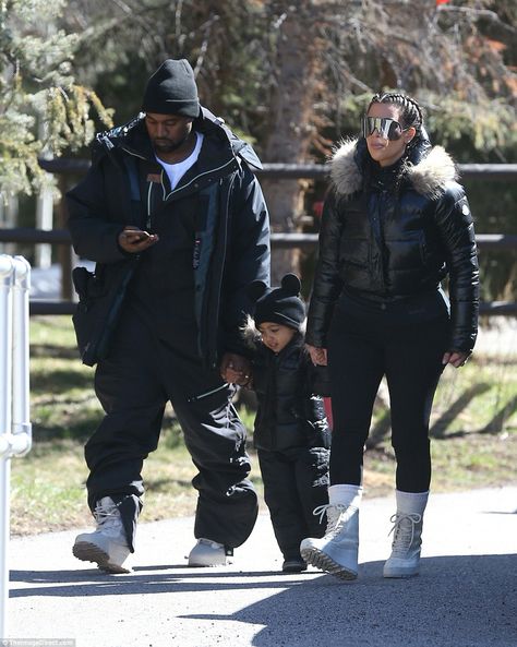 Kim Kanye and North in Vail Yeezy 950, Kim Kanye, Kanye West Outfits, Kanye Yeezy, Yeezy Fashion, Kanye West And Kim, Yeezy Boots, Kim And Kanye, Moncler Women