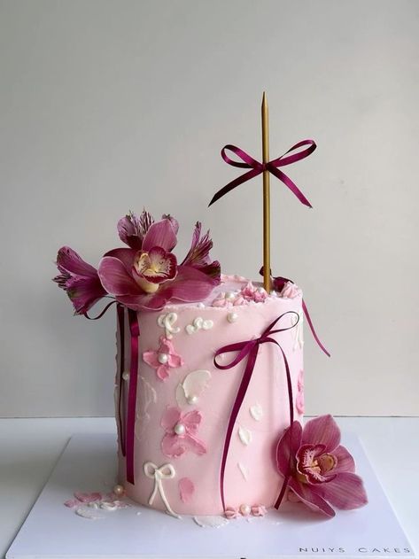 Orchid Cake Birthday, Raining Sound, Study Together, Birthday Cake Roses, Orchid Cake, 25th Birthday Cakes, 18th Birthday Decorations, Tiny Cakes, Study With Me