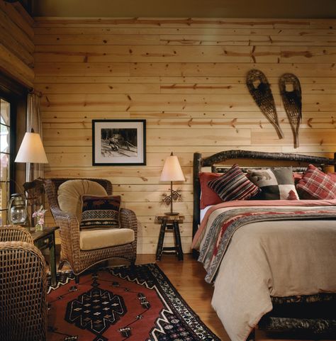 Log Cabin Bedroom Ideas, Cozy Cabin Bedrooms, Log Cabin Bedrooms, Rustic Cabin Bedroom, Cozy Cabin Bedroom, Log Cabin Bedroom, Cabin Bedroom Decor, Lodge Bedroom, Mountain Cabin Decor