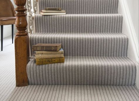 Carpets For Halls, Stairs And Landings Landing Carpet, Nice Carpet, Carpet Neutral, Landing Stairs, Stairs Carpet, Round Carpet Living Room, Carpet Staircase, Hall Stairs, Striped Carpets