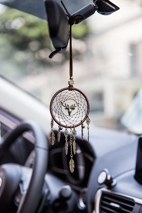 Mirror Decoration Ideas, Dream Catcher Ideas, Handmade Dream Catcher, Car Charms Rear View Mirror, Bohemian Crafts, Dream Catcher Patterns, Car Rearview Mirror Accessories, Beautiful Dream Catchers, Bohemian Dreamcatcher