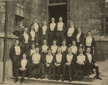 The Bullingdon Club, 1900. Among those pictured are the Crown Prince of Siam and W. Astor. Bullingdon Club, Boarding School Aesthetic, Mens Clothing Store, Clubbing Aesthetic, Duke Of York, Christ Church, School Aesthetic, Boarding School, Mens Clothing