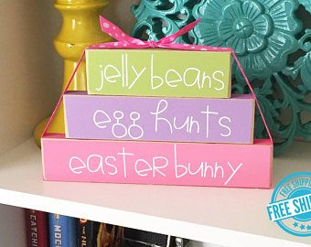 Easter Blocks, Easter Mantle Decor, Easter Mantle, Easter Brunch Table, Easter Wood Signs, Diy Frühling, Easter Wood Crafts, Easter Sign, Easter Signs