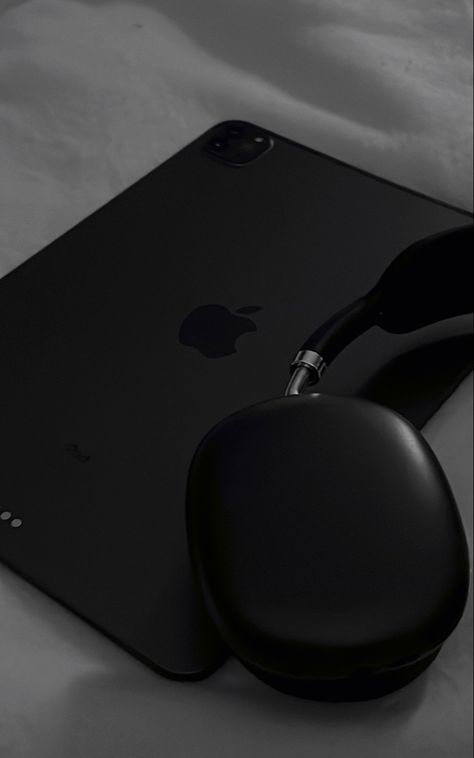 ipad pro | apple | airpod max | airpods | black & white Ipad Black, Ipad Aesthetic Black, Airpod Pro Max Headphone Aesthetic, Black Ipad Aesthetic, Airpod Pro Max Aesthetic, Black Apple Aesthetic, Airpods Pro Max Aesthetic, Apple Products Aesthetic Black, Airpod Max Aesthetic Black