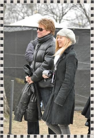 Stephanie Bongiovi, Bon Jovi Now, Jon Bonjovi, Amazing Daughter, Bon Jovi Pictures, Photo Family, Jon Bon Jovi, Business Suit, Bon Jovi