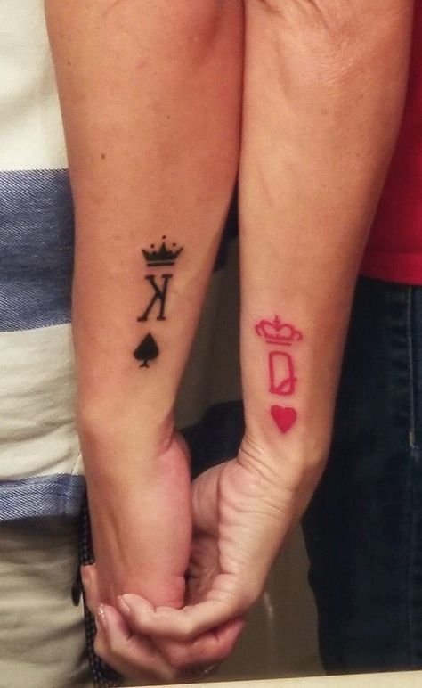 Perfect King of Spades and Queen of Hearts tattoo. #kingandqueentat #commitment King And Queen Cards Tattoo, Queen And King Card Tattoo, King Of Spades Tattoo, Tattoos Queen Of Spades, Spade Club Heart Diamond Tattoo, King And Queen Of Hearts Tattoo For Couples, King Of Hearts Tattoo, Hand Heart Tattoo, Hart Tattoo