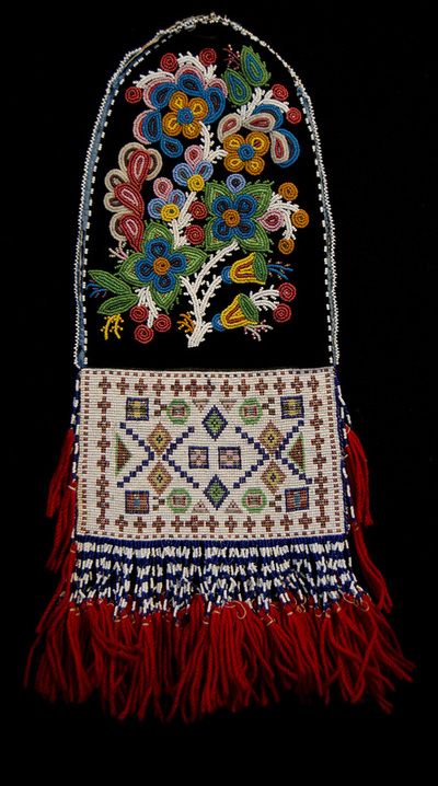 James Cree Bag Cree Beadwork, Metis Beading, Canvas Display, Native American Clothing, Beadwork Embroidery, Beautiful Beadwork, American Antiques, Native American Beadwork, Embroidery Bags