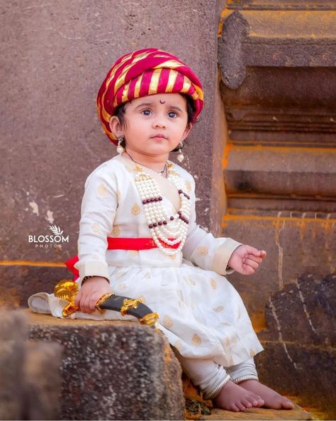 Fancy Dress Costumes Kids, Fancy Dress Competition, Baby Birthday Photoshoot, Creative Post, Kids Dress Collection, Baby Photoshoot Boy, Pani Puri, Newborn Baby Photoshoot, Shivaji Maharaj