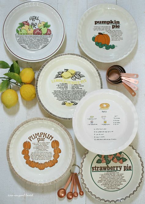 Collecting vintage pie plates is something I fell into quite by accident. I picked up a few here or there for special projects like a Thanksgiving story or special recipe I had to share, and now I just think they’re so cute! Pie Plate Display, Vintage Pie Plate Display, Vintage Pie Illustration, Ceramic Pie Plate, Ceramic Pie Dish Handmade, Pie Contest, Pie Plate Spode, Thanksgiving Story, Vintage Pie Plates