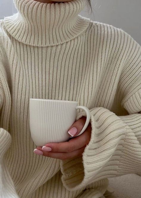 Cozy Minimalism, Academia Outfits, Color Blocking Outfits, Morning Mood, Instagram Creative Ideas, I Believe In Pink, Cozy Aesthetic, Ideas Nails, Beige Style