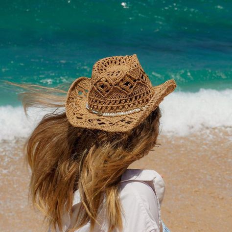 Kaylie Core, Saltwater Cowgirl, Coastal Cowgirl Hat, Straw Hats Outfit, Bff Photos, Cowgirl Era, Vision 2023, Cowgirl Summer, Cowgirl Aesthetic