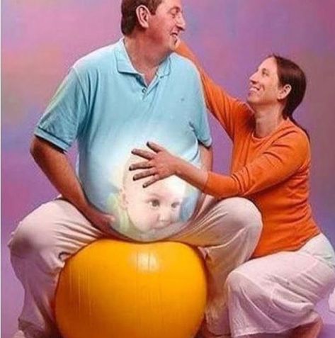 Awkward Pregnancy Photos, Ja I Ty, Funny Couples, Photo Couple, What’s Going On, Pregnancy Photoshoot, Images Gif, Pregnancy Photos, Reaction Pictures