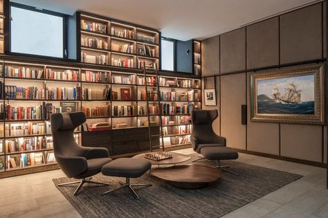 6-Ideas-For-A-Luxury-Home-Library-01 6-Ideas-For-A-Luxury-Home-Library-01 Luxury Home Library, Modern Home Library, Interior Kantor, Home Office Library, Contemporary Home Office, Modern Library, Home Library Design, Modern Office Design, Casa Vintage