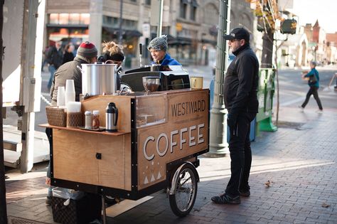 Bike Coffee, Bar Portable, Cold December, Bike Food, Mobile Cafe, Coffee Vending Machines, Mobile Coffee Shop, Cafeteria Food, Mobile Coffee