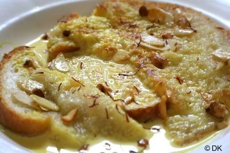 Double Ka Meeta" - This Indian Bread pudding is a specialty of Hyderabad Indian Bread Pudding Recipe, Double Ka Meetha, Pakistani Foods, Desi Desserts, Pakistani Recipes, Indian Cookbook, Kheer Recipe, Fried Fish Recipes, Bread Pudding Recipe