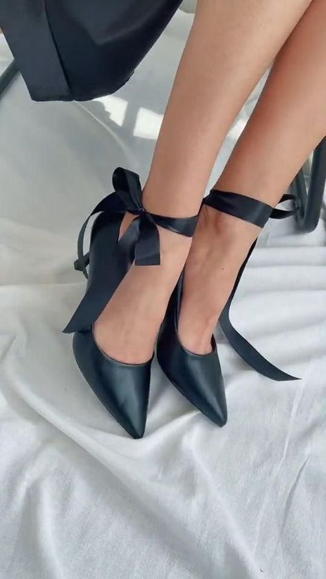 Give Your Basic Heels A Wow Factor! [Video] in 2022 | Kitten heels outfit, Lace up heels, Heels Heels For Gowns, Shoes Accessories Ideas, Dress With Heels Outfit, Kitten Heels Outfit Casual, Outfit Ideas With Heels, Outfits With Heels, Kitten Heels Outfit, 40s Mode, Casual Heels Outfit