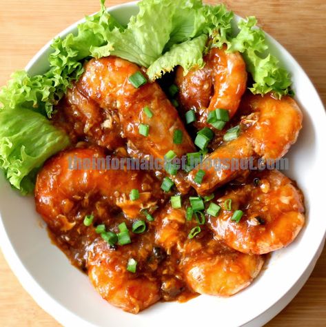 The Informal Chef: Chilli Prawn 辣椒虾 Chilli Prawns, Spicy Gravy, Authentic Chinese Recipes, Mutton Recipes, Prawn Recipes, Cooking Seafood, Shrimp Dishes, Cooking Salmon, Curry Chicken Recipes