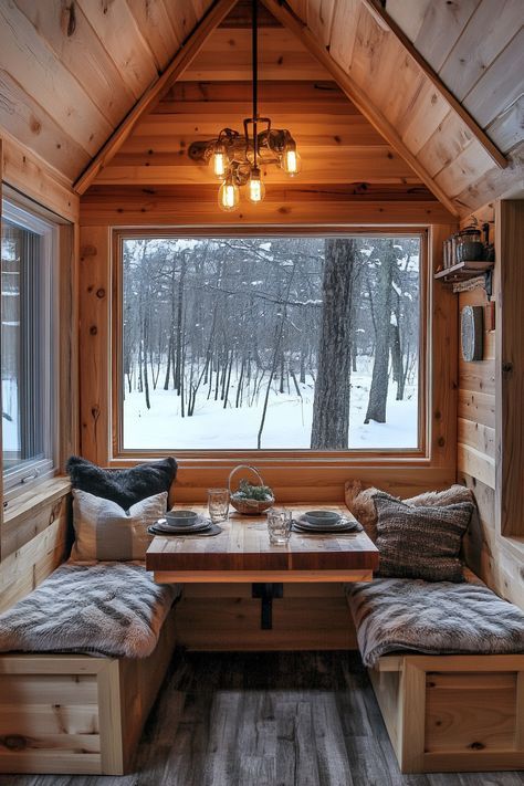 One Room Cabin Interior, Wood Cabin Interior, Small Cabin Interior Ideas, Cute Meals, Tiny Cabins Interiors, Cabin Interior Ideas, Cabin Homes Interior, Minimalist Cabin, One Room Cabin