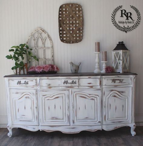 This Sideboard/buffet was dated so I gave it a little redesign with a shabby chic farmhouse style look! Shabby Chic Buffet Table, French Provincial Sideboard, Stain Over Paint, Shabby Chic Buffet, Shabby Chic Nightstand, Mesh Christmas Wreaths, Provincial Stain, Sideboard Decor, Country Chic Paint