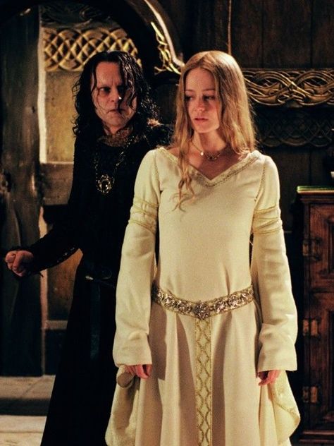 Miranda Otto Lord Of The Rings, Eowyn Art, Eowyn Cosplay, Lord Of The Rings Eowyn, Female Costumes, Brad Dourif, Miranda Otto, Lotr Costume, Lotr Elves