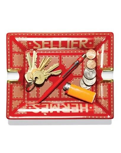 Hermes Home, Vday Gifts, Luxe Decor, Vintage Ashtray, Trinket Tray, Ashtrays, Red And Gold, Chanel Bag, Home Accessories