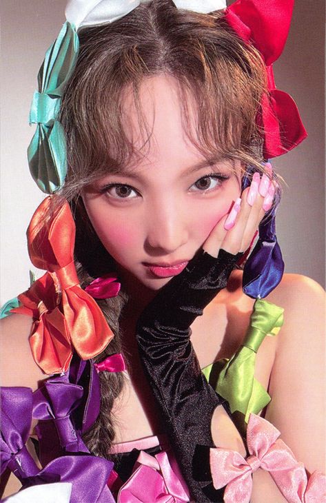 Nayeon More&more, K Pop Memes, Nayeon Pop, K Pop Groups, Twice Korean, Kpop Photocard, Photocard Scan, Pop Photos, Red Card