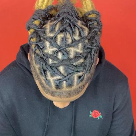 Mens Dreadlock Styles With Fade, Men Dread Styles Dreadlocks, Men Dreadlock Styles Short Dreads, Unique Dreadlock Hairstyles For Men, Professional Dreadlock Hairstyles Men, High Top Loc Styles, Short Loc Styles For Men With Fade, Lox Styles Men, Braided Dreads Men Dreadlocks