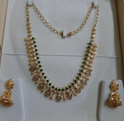 30 Grams Gold Necklace Indian, Fashion Jewelry Necklaces Gold, Gold Temple Jewellery, Gold Jewelry Outfits, New Gold Jewellery Designs, Gold Necklace Indian, Gold Jewelry Simple Necklace, Gold Bridal Jewellery Sets, Necklace Indian