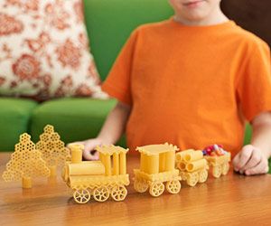 All Aboard! Use leftover pasta bits for this DIY train as a toy! Pasta Crafts, Train Crafts, Pasta Art, Crafty Kids, Rainy Day Activities, Childrens Crafts, Craft Activities For Kids, Business For Kids, Crafts To Do